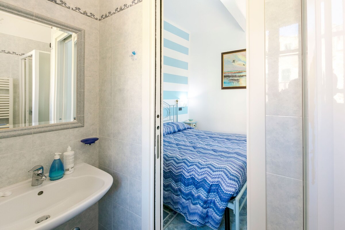 59753eb7-3fa7-4d0a-ba86-52b0a8f066c2